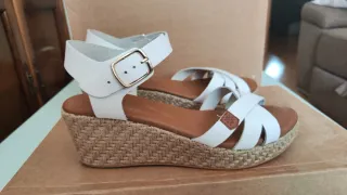 Sandalias Popa blancas talla 39