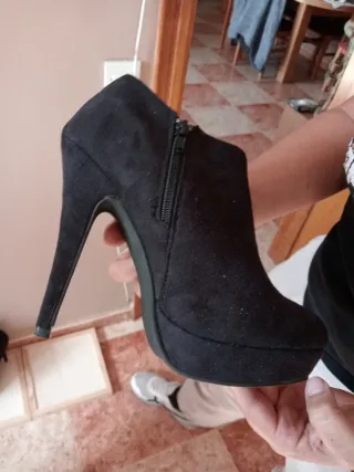Botines de tacón negros