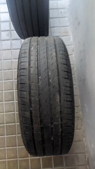 Neumáticos 225/55 R19 99V Usados