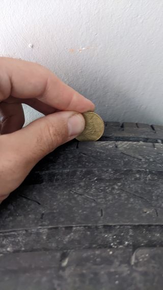 Neumáticos 225/55 R19 99V Usados