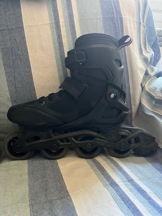Patines en línea negros