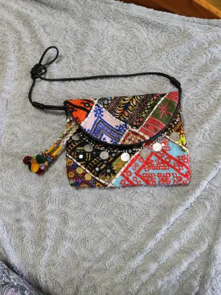 Bolso Boho Multicolor con Monedas, muy chulo. 