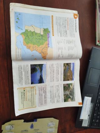 Libro Ciencias Sociales ( Castilla y León) 