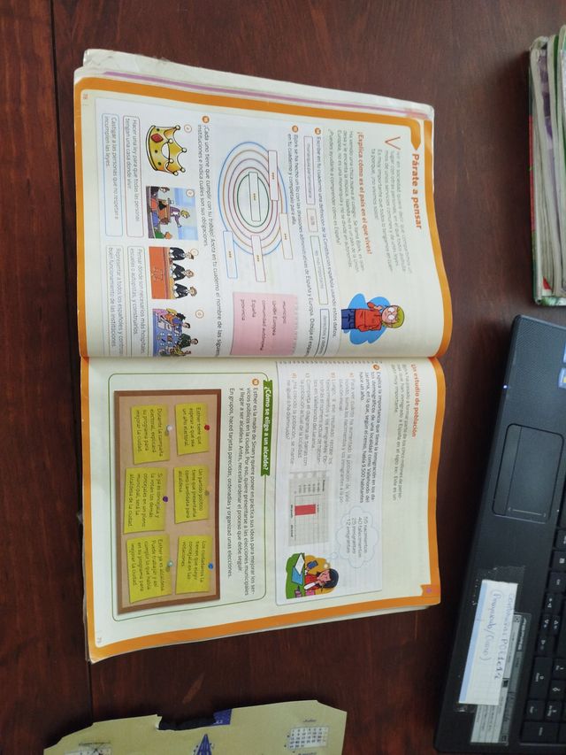 Libro Ciencias Sociales ( Castilla y León)