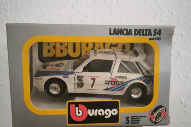 Burago Delta S4 Martini Rally de Montecarlo
Escala