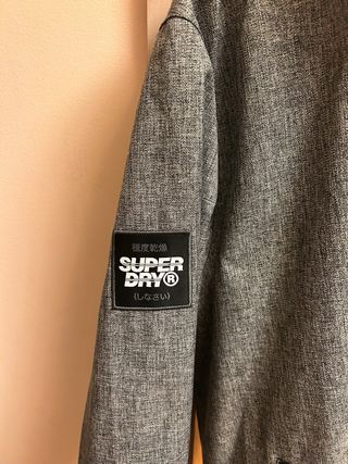 Abrigo Superdry Gris y Negro