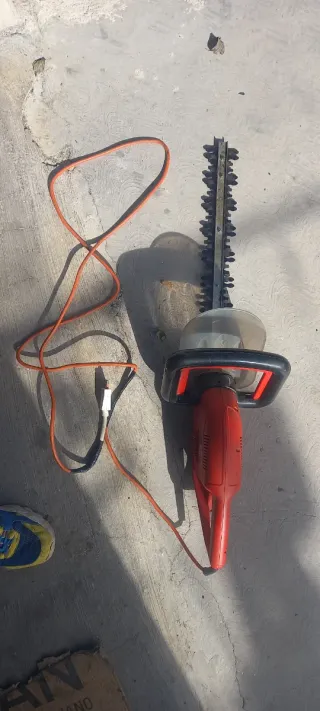 Tagliasiepe Elettrico Valex Quebec 700