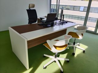 Mobili per ufficio usati
