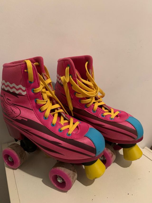 Patines 4 Ruedas Rosas y Amarillos
