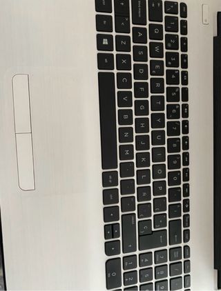 HP Notebook 15-ay134ns i7 12GB RAM Radeon