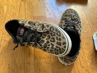 Lote Zapatillas Talla 35/36 Nike, Vans, Converse