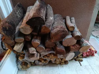 Leña para chimenea