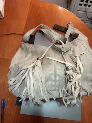 Bolso de mujer beige