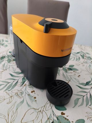 Cafetera Nespresso Vertuo Pop Amarilla