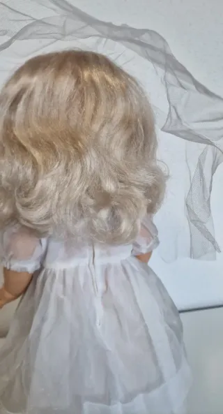 Muñeca Carolin Primera Comunión, Famosa, años 80