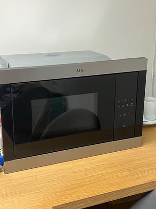 Microondas AEG