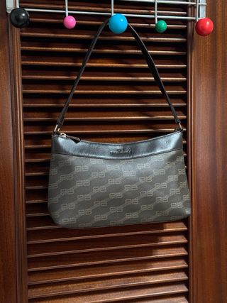 Balenciaga Baguette de lona con monograma Maron 