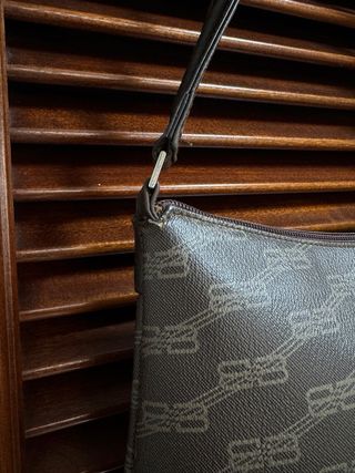 Balenciaga Baguette de lona con monograma Maron 