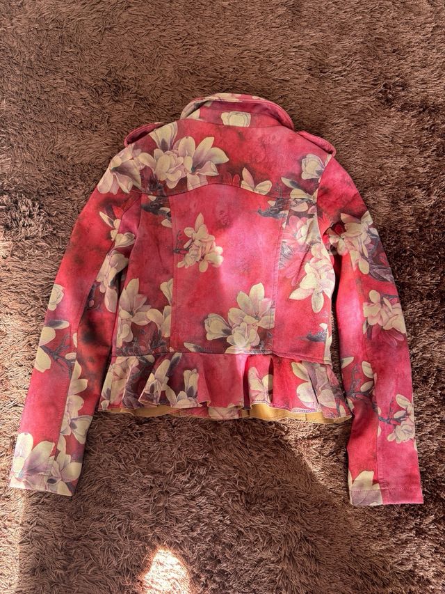 Chaqueta corta estampada floral