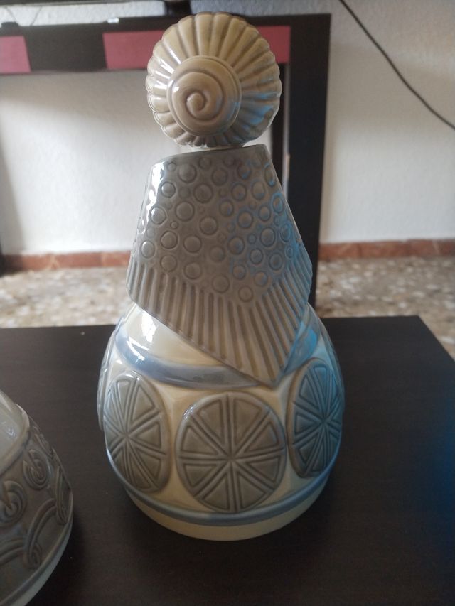 Set di 3 antiche figure in porcellana Valenciana Sanbo