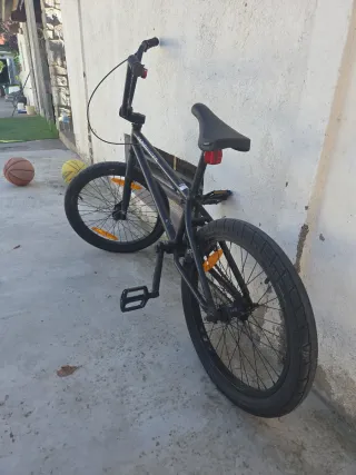 Bicicleta BMX Radio Bike Co.