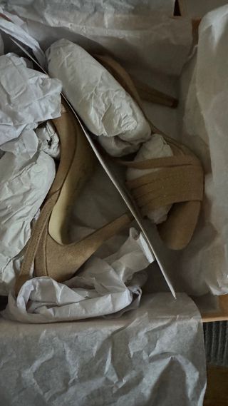 Zapato de fiesta beige 