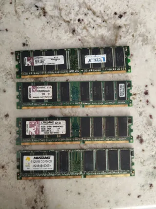 4x Kingston DDR RAM Modules
