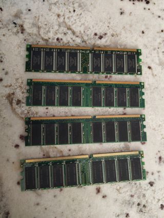 4x Kingston DDR RAM Modules