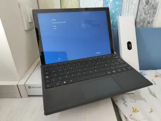 Microsoft Surface Pro 7