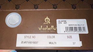 Sandalias de fiesta doradas y plateadas