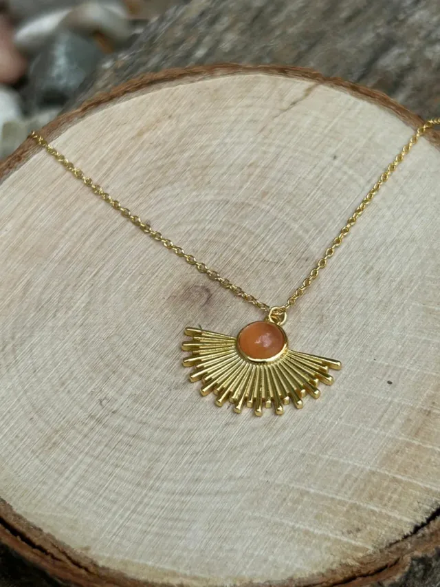 Collar Sol con Ópalo Naranja