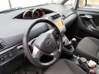 Toyota Verso 2010