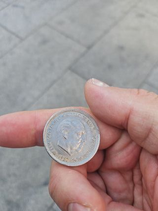 Moneda 50 Pesetas 1957 ( negociable)