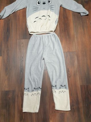 Pijama Totoro 2 piezas gris y blanco