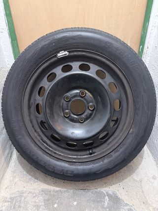 Llanta y neumáticos 205/55/16 BFGoodrich g-Grip