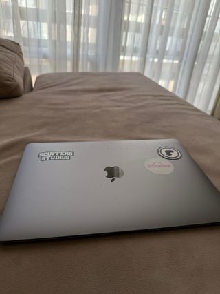 MacBook Air 13” 2020 Intel i5 8GB 256GB