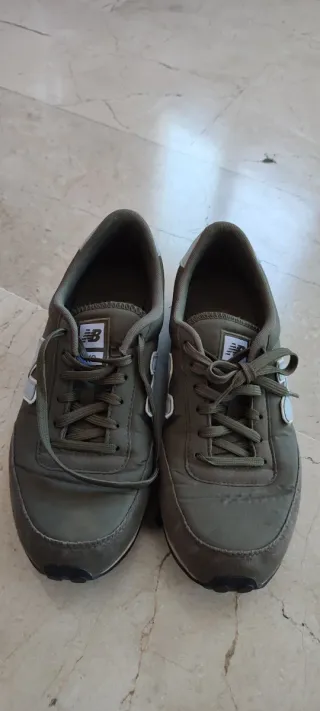 Tenis New Balance Gris y Verde