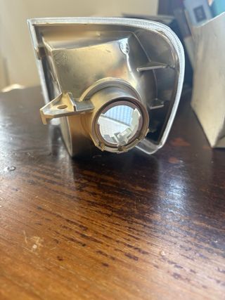 Intermitente delantero derecho Ford Escort MK5
