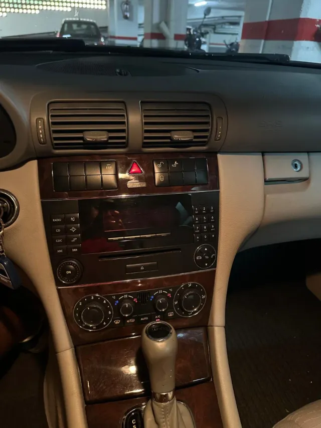 Mercedes-Benz Clase C 2006