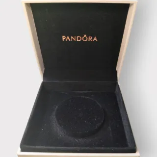 Caja Pandora