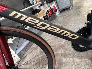 MEGAMO PULSE 15 Shimano 105 Di2