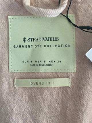 Chaqueta Stradivarius rosa talla S