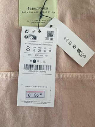 Chaqueta Stradivarius rosa talla S
