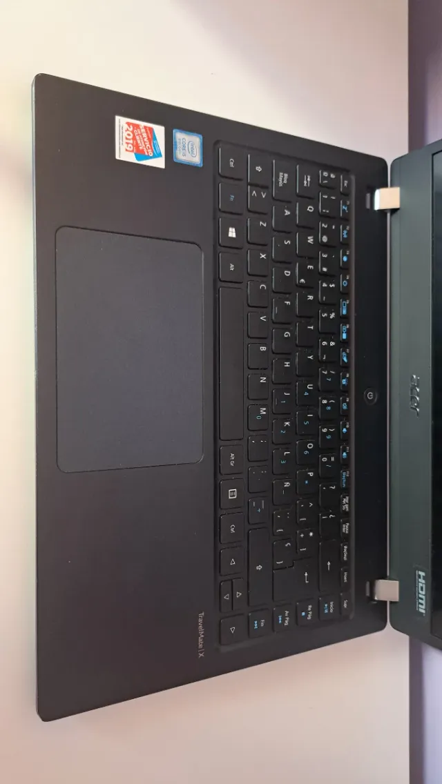 Acer Travelmate Portátil Negro