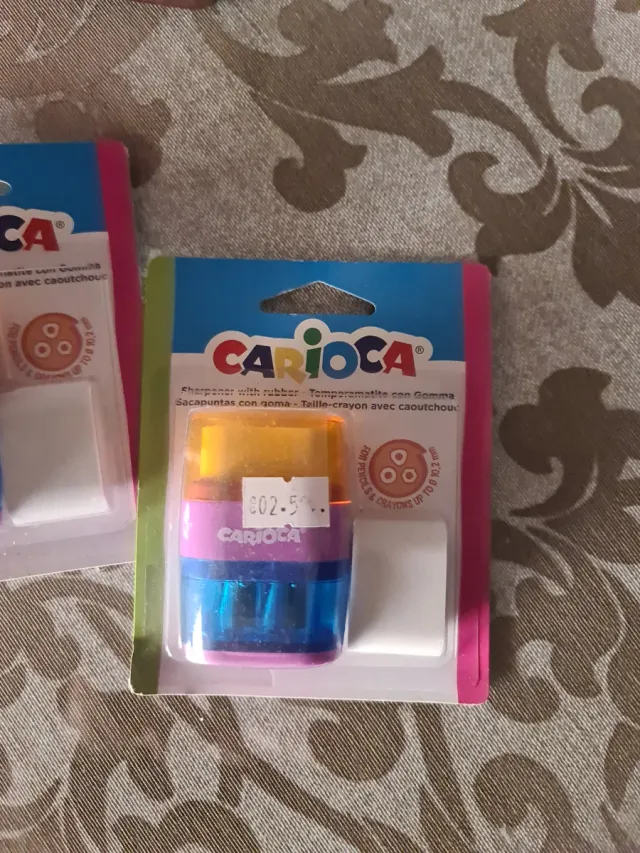 Carioca Sacapuntas con Goma