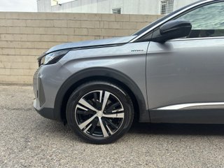Peugeot 3008 Hybrid 225 e-EAT8 GT