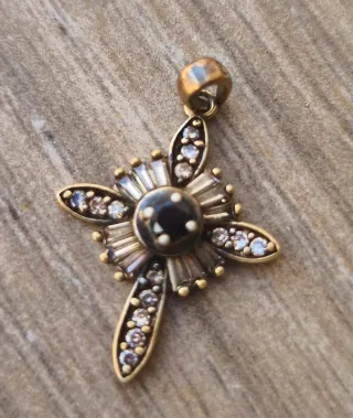 Colgante Cruz con Piedras
