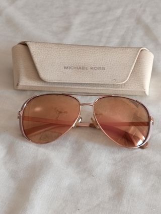 Gafas de sol Michael Kors doradas y rosas