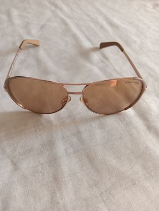 Gafas de sol Michael Kors doradas y rosas