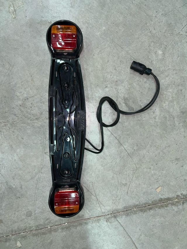 Portamatrículas con luz para remolque y similares